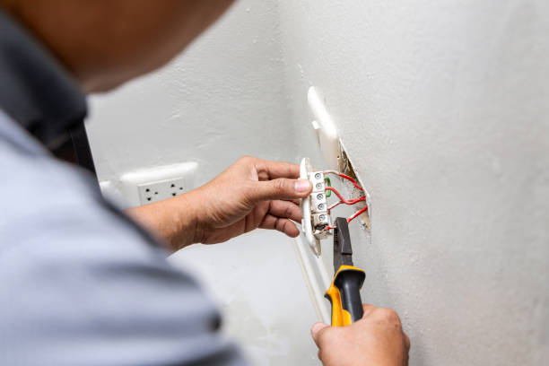 Best Affordable Emergency Electrician  in Thomasville, AL